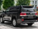 Toyota Land Cruiser 2018 - Màu đen, nhập khẩu nguyên chiếc