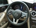 Mercedes-Benz GLC 200 2019 - Cần bán lại xe model 2020, màu đen, nội thất kem