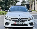 Mercedes-Benz C180 2021 - Màu trắng, nội thất kem