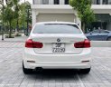 BMW 320i 2015 - Bán xe đăng ký lần đầu 2016, phom mới B48 đá cốp giá tốt 820tr