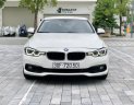 BMW 320i 2015 - Bán xe đăng ký lần đầu 2016, phom mới B48 đá cốp giá tốt 820tr