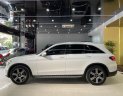 Mercedes-Benz GLC 200 2020 - Gia chủ đi siêu ít 2000km/ năm - Biển Hà Nội - Đón gió mùa giảm sâu giá chỉ 1 tỷ 980tr