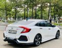 Honda Civic 2018 - Tặng 1 năm chăm xe bảo dưỡng miễn phí