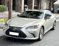 Lexus ES 250 2019 - Cần bán xe odo 11000km