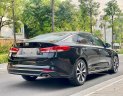 Kia Optima 2017 - Màu đen, giá chỉ 630 triệu