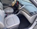 Hyundai Accent 2011 - Màu bạc, xe nhập