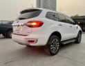 Ford Everest 2019 - Xe màu trắng