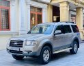 Ford Everest 2008 - Xe màu bạc, còn rất mới và đẹp