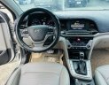 Hyundai Elantra 2017 - Màu bạc, giá cực tốt