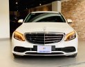 Mercedes-Benz 2022 - Xe màu trắng