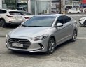 Hyundai Elantra 2017 - Màu bạc, giá cực tốt