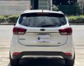 Kia Rondo 2.0 gat 2018 - — Kia Rondo 2.0 AT màu trắng biển tỉnh  -- Sản Xuất 2018 