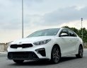 Kia Cerato 2019 - Màu trắng, giá chỉ 578 triệu