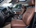 Toyota Land Cruiser 2016 - Ngoại thất đen, nội thất nâu da bò