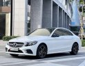 Mercedes-Benz C180 2021 - Màu trắng, nội thất kem