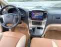 Hyundai Starex 2016 - Xe đăng ký 2017 - 9 chỗ máy dầu số sàn xe sơn xi đẹp