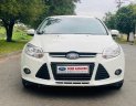 Ford Focus 2014 - Phụ kiện đi kèm: Phim cách nhiệt, lót sàn, che mưa