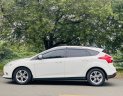 Ford Focus 2014 - Phụ kiện đi kèm: Phim cách nhiệt, lót sàn, che mưa