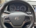 Hyundai Elantra 2018 - Màu trắng xe gia đình