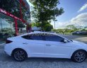 Hyundai Elantra 2020 - Màu trắng, giá 655tr
