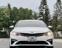 Kia Optima 2020 - Màu trắng giá cạnh tranh