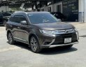 Mitsubishi Outlander 2019 - Màu nâu