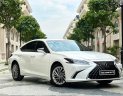 Lexus ES 250 2022 - Siêu lướt 2000km, giá rẻ hơn xe mới 300tr bao check hãng