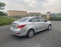 Hyundai Accent 2011 - Màu bạc đẹp