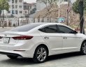 Hyundai Elantra 2016 - Màu trắng