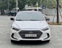 Hyundai Elantra 2016 - Màu trắng