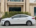 Hyundai Elantra 2016 - Màu trắng