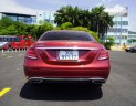 Mercedes-Benz E200 2019 - Màu đỏ - Nội thất đen. Mới lăn bánh 39900km