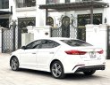 Hyundai Elantra 2018 - Hyundai Elantra 2018