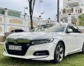 Honda Accord 2020 - Chỉ cần 300 triệu sở hữu ngay xe nhập Honda Accord Turbo màu trắng, giá 920 triệu