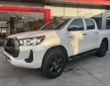 Toyota Hilux 2021 - Màu trắng, xe nhập số tự động