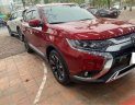 Mitsubishi Outlander 2021 - Màu đỏ giá hữu nghị