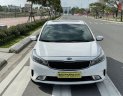 Kia Cerato 2018 - Xe màu trắng