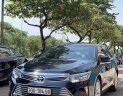 Toyota Camry 2018 - Xe màu đen, giá 795tr