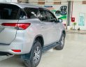 Toyota Fortuner 2019 - Bán xe ít sử dụng giá chỉ 920tr