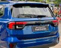 Ford Everest 2023 - Màu xanh - Giá bán khuyến mãi tốt nhất thị trường