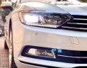 Volkswagen Passat 2017 - Màu trắng, nhập khẩu