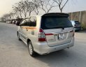 Toyota Innova 2013 - Gia đình không ngày taxi dịch vụ