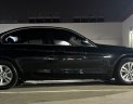 BMW 320i 2017 - Cần bán xe model 2017, màu đen full lịch sử hãng nội thất đen, odo 40 ngàn km