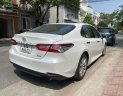 Toyota Camry 2020 - Màu trắng, đăng ký 2021 cá nhân mới đi 17.000 km, đẹp nguyên bản