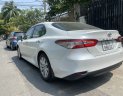 Toyota Camry 2020 - Màu trắng, đăng ký 2021 cá nhân mới đi 17.000 km, đẹp nguyên bản