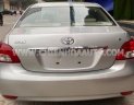 Toyota Vios 2010 - Xe màu bạc số tự động