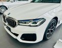 BMW 520i 2022 - Ưu đãi 118tr, ưu đãi tiền mặt hấp dẫn, kèm bộ quà tặng cùng phụ kiện full theo xe