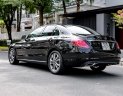 Mercedes-Benz C200 2018 - Màu đen, nội thất đen