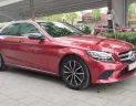 Mercedes-Benz C200 2019 - Cần bán xe Mercedes Benz đời 2019, màu Đỏ, tên tư nhân xe đi gia đình