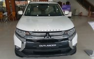 Mitsubishi Outlander GLS 2018 - Cần bán Mitsubishi Outlander Sport GLS đời 2018, màu trắng, giá 800 triệu tại Hà Nội